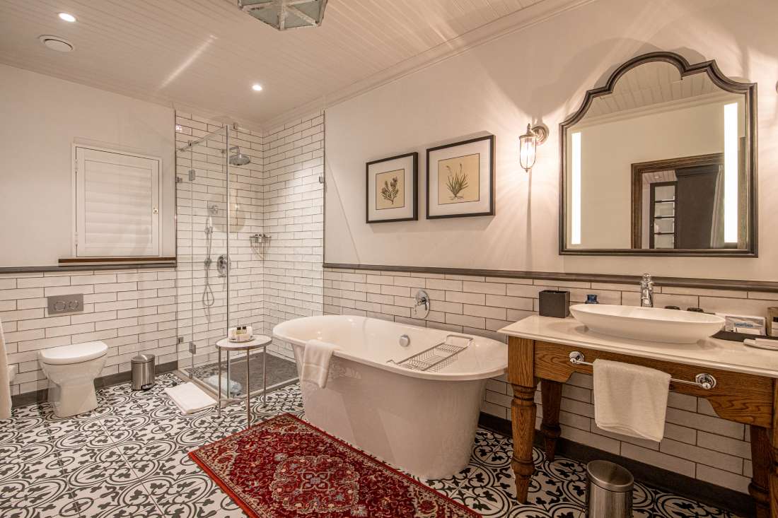 Interior Bathroom