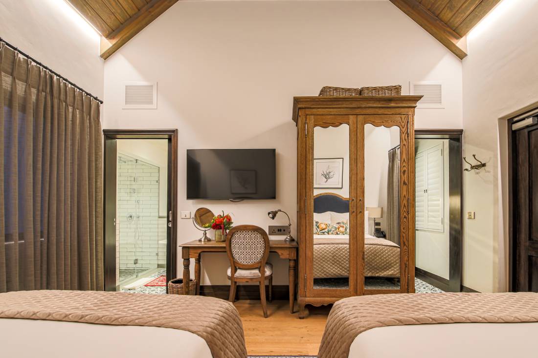 enSuite Bedroom Front View
